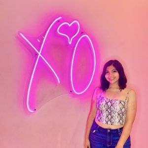 Meet your Posher, Airam